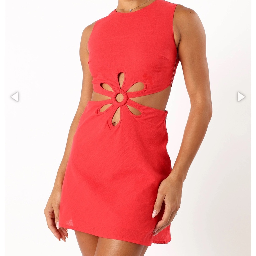 NWT Sola Mini Dress